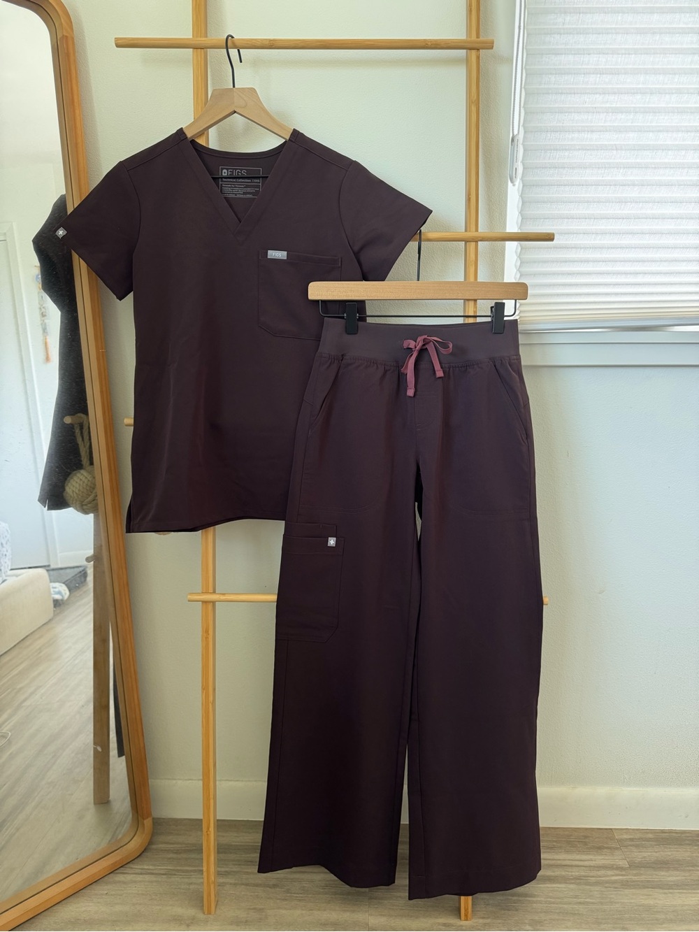 Figs | BNWT Catarina/Isabel Scrub Set in Espresso ☕️✨